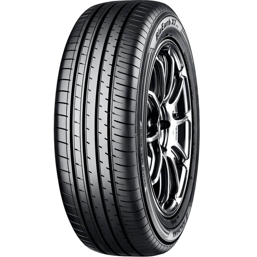 Yokohama BluEarth-XT AE61 R16 215/65 98H