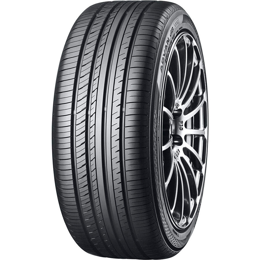 Yokohama Advan db V552 R17 215/55 94W