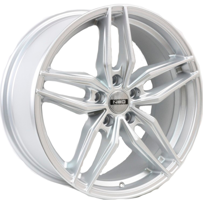 Neo 8x18/5x114,3 ET45 D67,1 882 Silver
